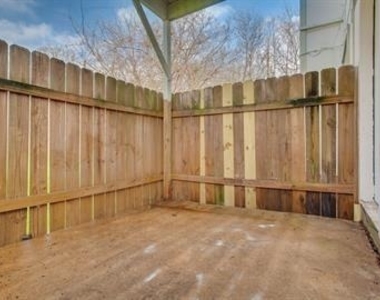 2310 Rachael Ct - Photo Thumbnail 14