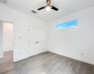 6111 Begonia Cir - Photo Thumbnail 17