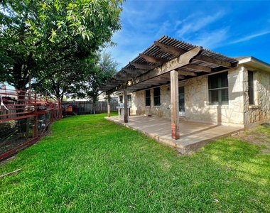 9500 Castle Pines Dr - Photo Thumbnail 16