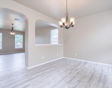 1501 Sweet Leaf Ln - Photo Thumbnail 8