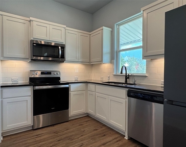 225 Western Ave - Photo Thumbnail 6