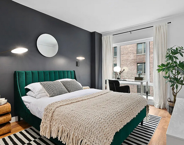 50 Clarkson Ave 11226 - Photo Thumbnail 9