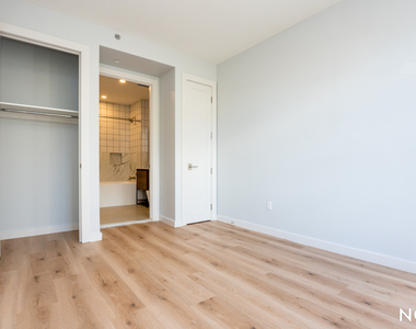 68 Gold St 11201 - Photo Thumbnail 8