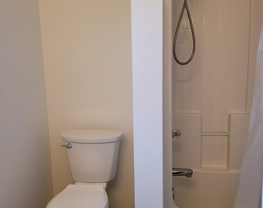 108 Findhorn Court - Photo Thumbnail 38