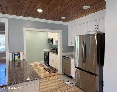 6660 Oriole Avenue - Photo Thumbnail 3