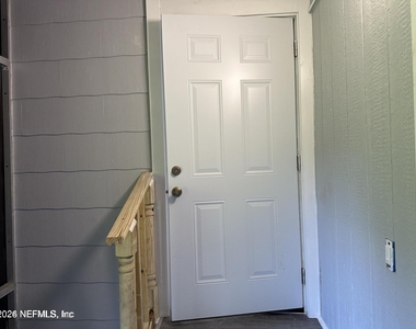 6660 Oriole Avenue - Photo Thumbnail 13