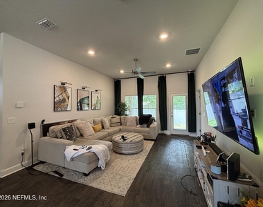 8112 Helmsley Boulevard - Photo Thumbnail 6