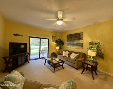 109 Laurel Wood Way - Photo Thumbnail 13