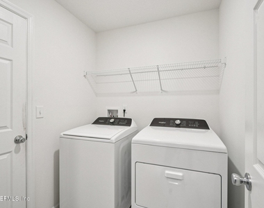 2635 Windsor Lakes Way - Photo Thumbnail 18