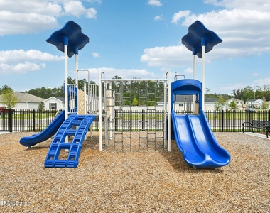 2635 Windsor Lakes Way - Photo Thumbnail 48
