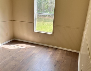 1751 Freedom Drive - Photo Thumbnail 10