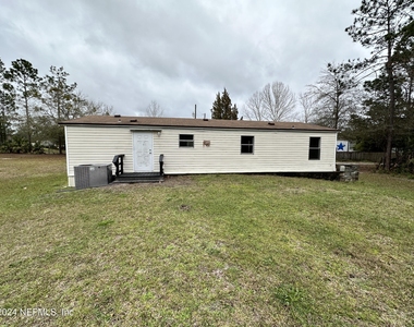 1751 Freedom Drive - Photo Thumbnail 15