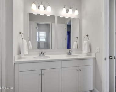 102 Seabrook Drive - Photo Thumbnail 44
