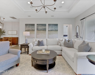 102 Seabrook Drive - Photo Thumbnail 18