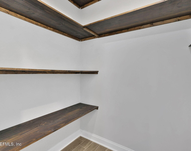 102 Seabrook Drive - Photo Thumbnail 51