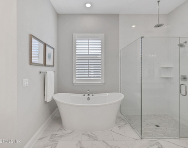 102 Seabrook Drive - Photo Thumbnail 34