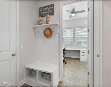 102 Seabrook Drive - Photo Thumbnail 52
