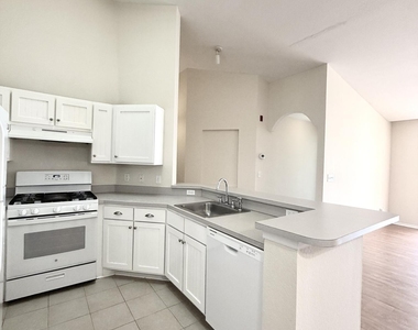 13810 Sutton Park Drive - Photo Thumbnail 5