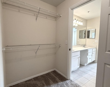 13810 Sutton Park Drive - Photo Thumbnail 17
