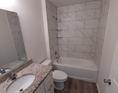 614 Hannah Street - Photo Thumbnail 18