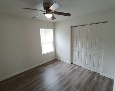 614 Hannah Street - Photo Thumbnail 16