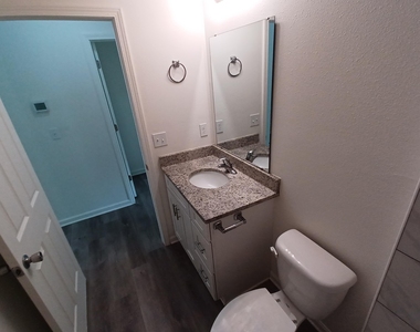 614 Hannah Street - Photo Thumbnail 19