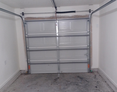614 Hannah Street - Photo Thumbnail 21