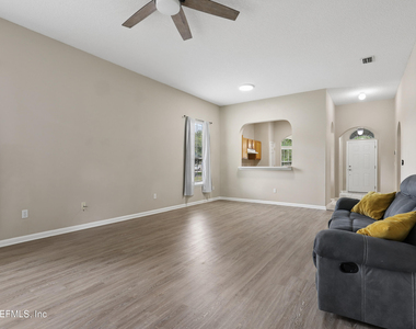 11242 Panther Creek Parkway - Photo Thumbnail 11