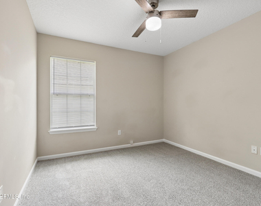 11242 Panther Creek Parkway - Photo Thumbnail 24