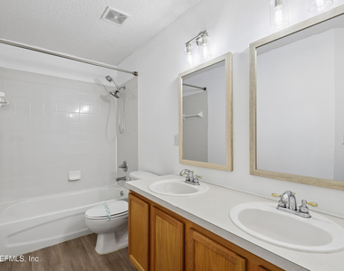 11242 Panther Creek Parkway - Photo Thumbnail 27
