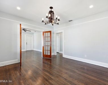 2614 Dellwood Avenue - Photo Thumbnail 8
