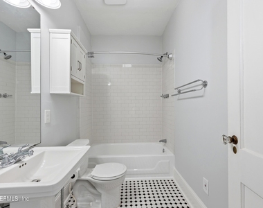 2614 Dellwood Avenue - Photo Thumbnail 15