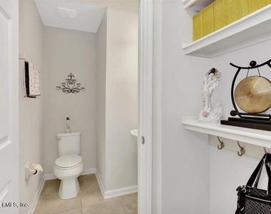 511 Richmond Drive - Photo Thumbnail 6