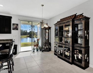 511 Richmond Drive - Photo Thumbnail 7