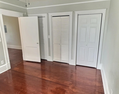 2116 Herschel Street - Photo Thumbnail 5