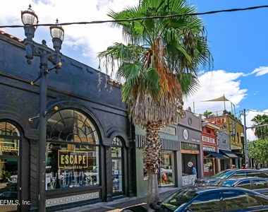 2116 Herschel Street - Photo Thumbnail 13