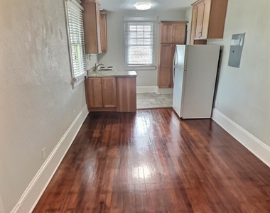 2116 Herschel Street - Photo Thumbnail 1