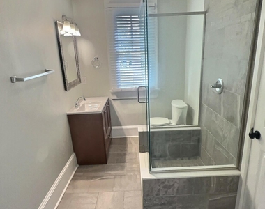 2116 Herschel Street - Photo Thumbnail 6
