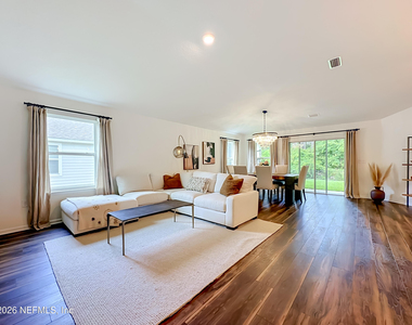 826 Flach Drive - Photo Thumbnail 6
