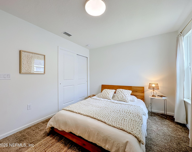 826 Flach Drive - Photo Thumbnail 22