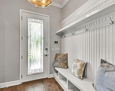 104 Marquesa Circle - Photo Thumbnail 3