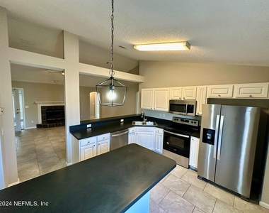 496 Heron Nest Point - Photo Thumbnail 3