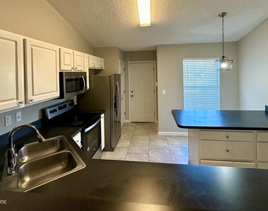 496 Heron Nest Point - Photo Thumbnail 9