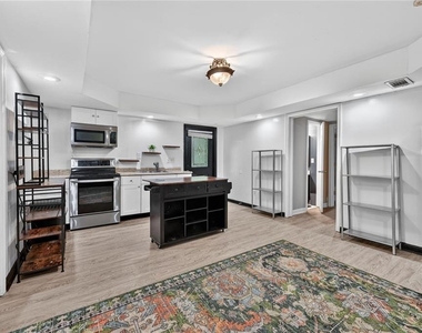 2986 Courtland Oaks Trail Sw - Photo Thumbnail 3