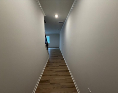 36 Berryville Drive - Photo Thumbnail 1
