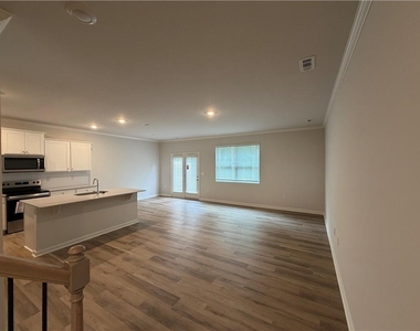 36 Berryville Drive - Photo Thumbnail 2