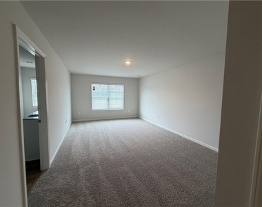 36 Berryville Drive - Photo Thumbnail 12