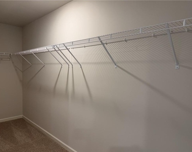 36 Berryville Drive - Photo Thumbnail 14