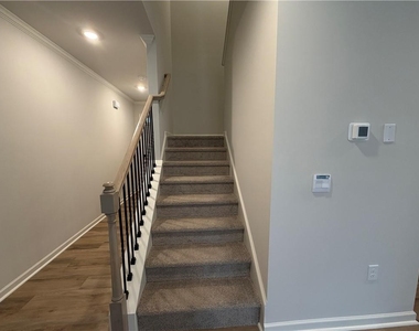 36 Berryville Drive - Photo Thumbnail 5