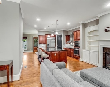 1219 Mecaslin Street Nw - Photo Thumbnail 12
